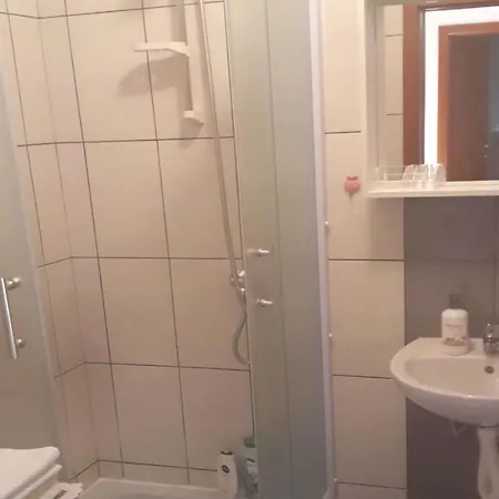 Apartman Studio Tb شقة تريبينيي