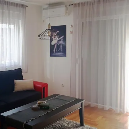 شقة Apartman Studio Tb