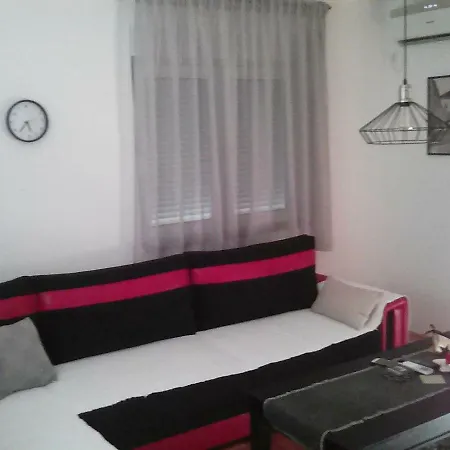 شقة Apartman Studio Tb تريبينيي